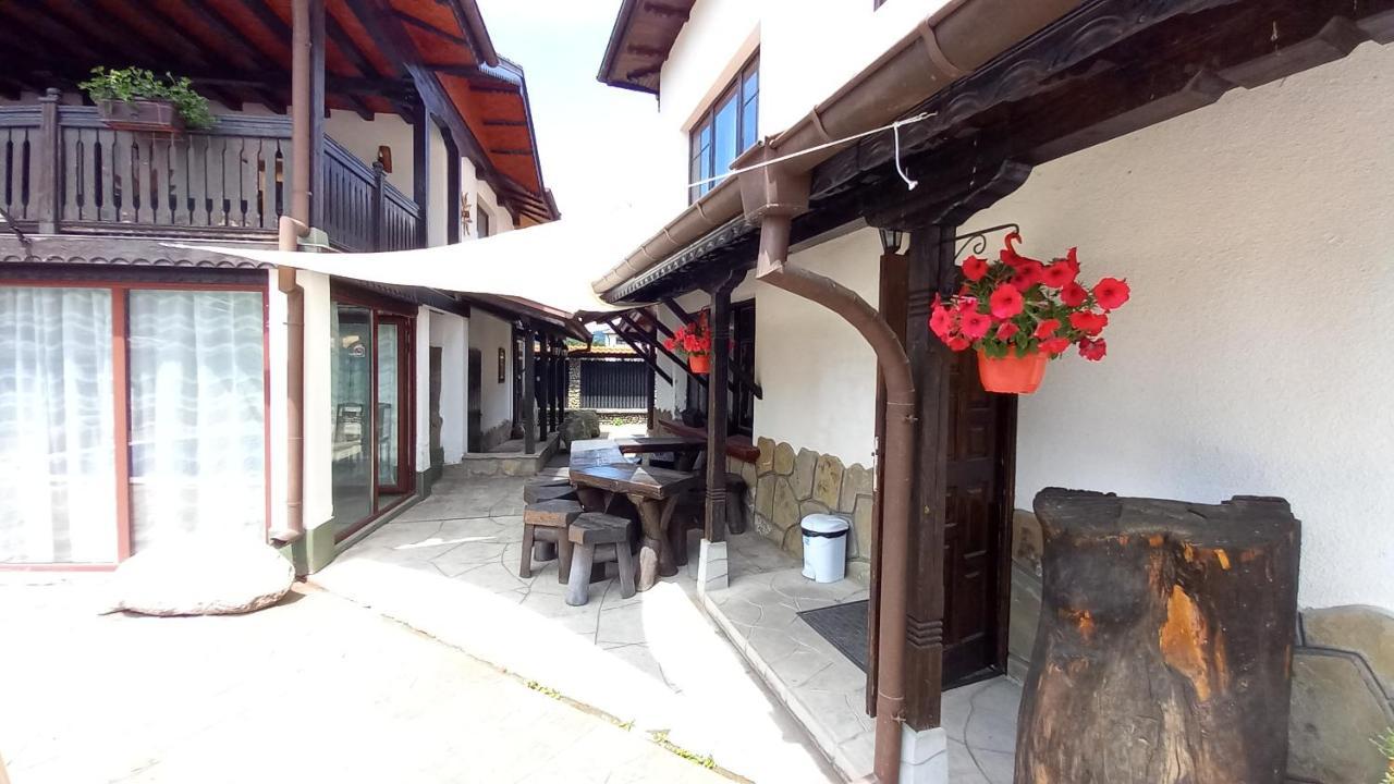 Къща За Гости Бащин Дом Aprilzi Exterior foto